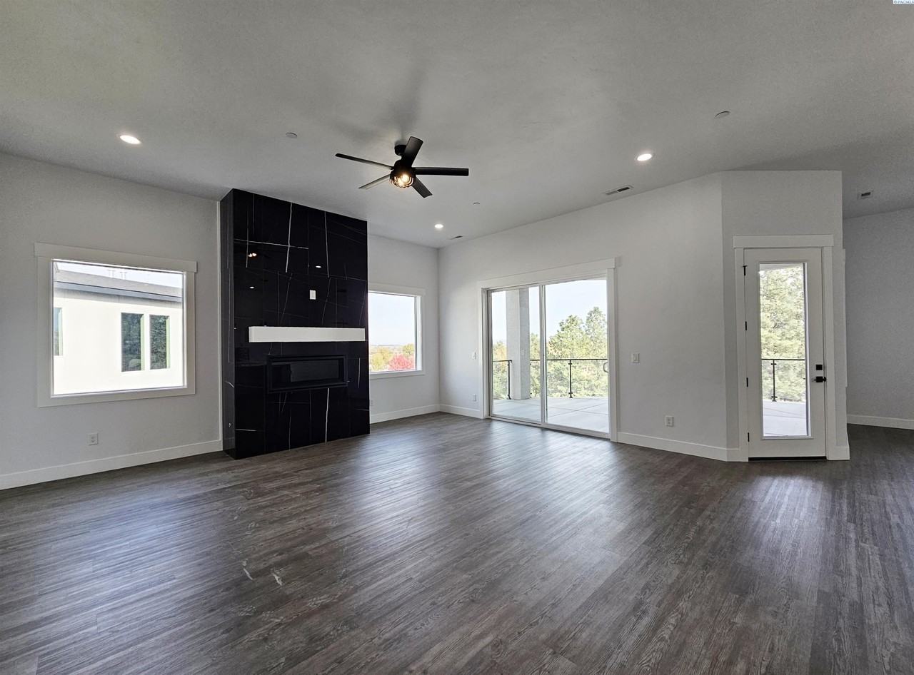 3202 Bing St - Photo 3 of 46