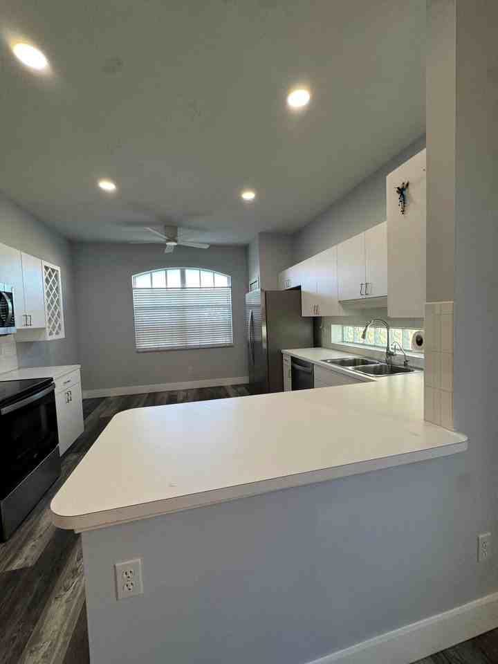 822 Nw Sorrento Ln - Photo 7 of 50
