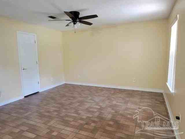 2301 W Mallory St - Photo 3 of 18