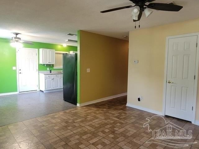 2301 W Mallory St - Photo 4 of 18