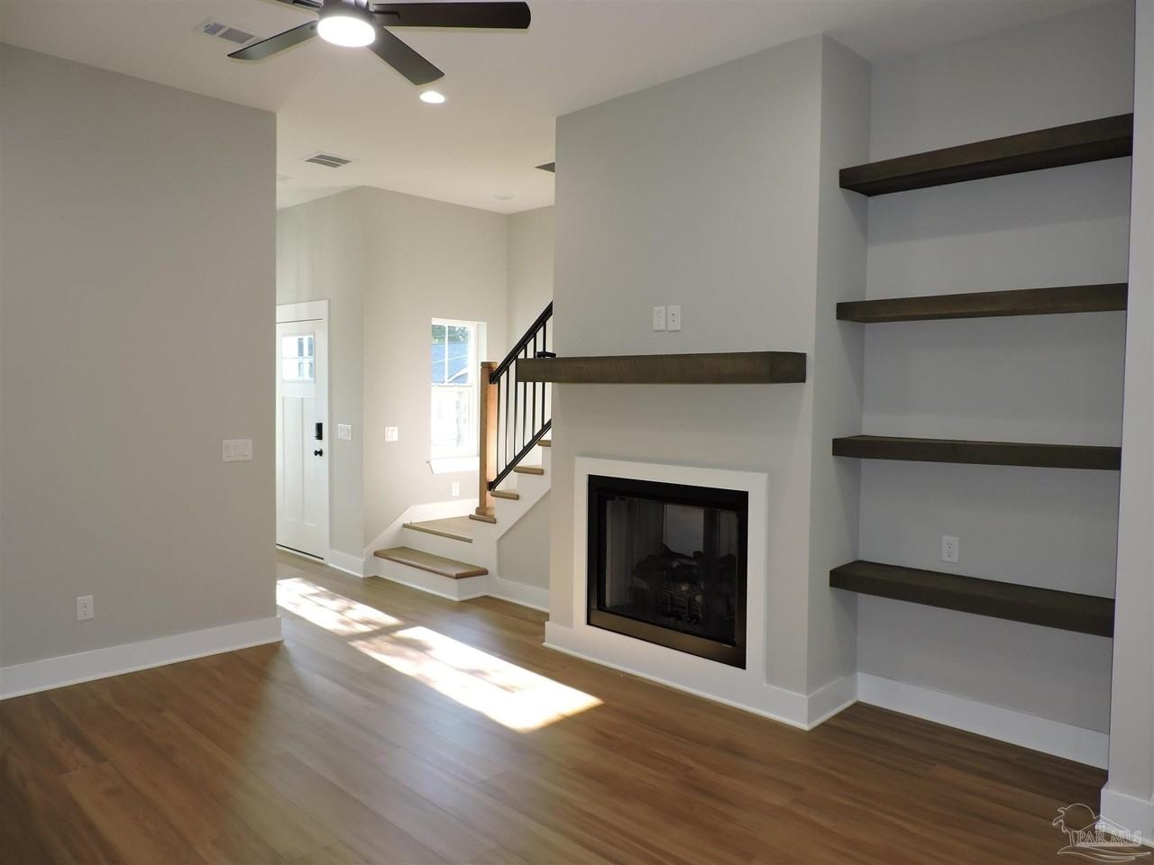 706 N F St #B - Photo 5 of 32