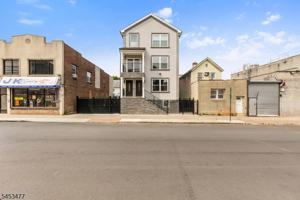 featured image of 808 2nd Ave