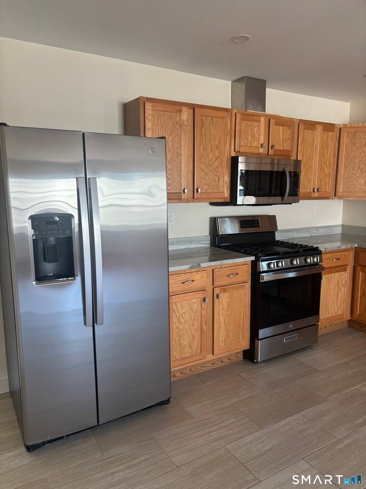 35 Hemingway Ave - Photo 6 of 13