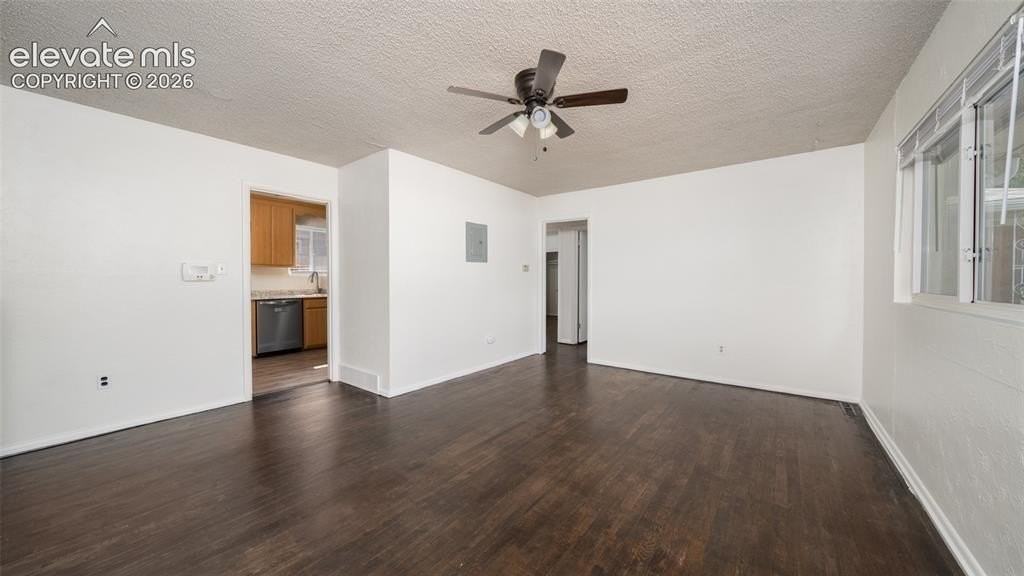 1003 E Columbia St - Photo 3 of 12