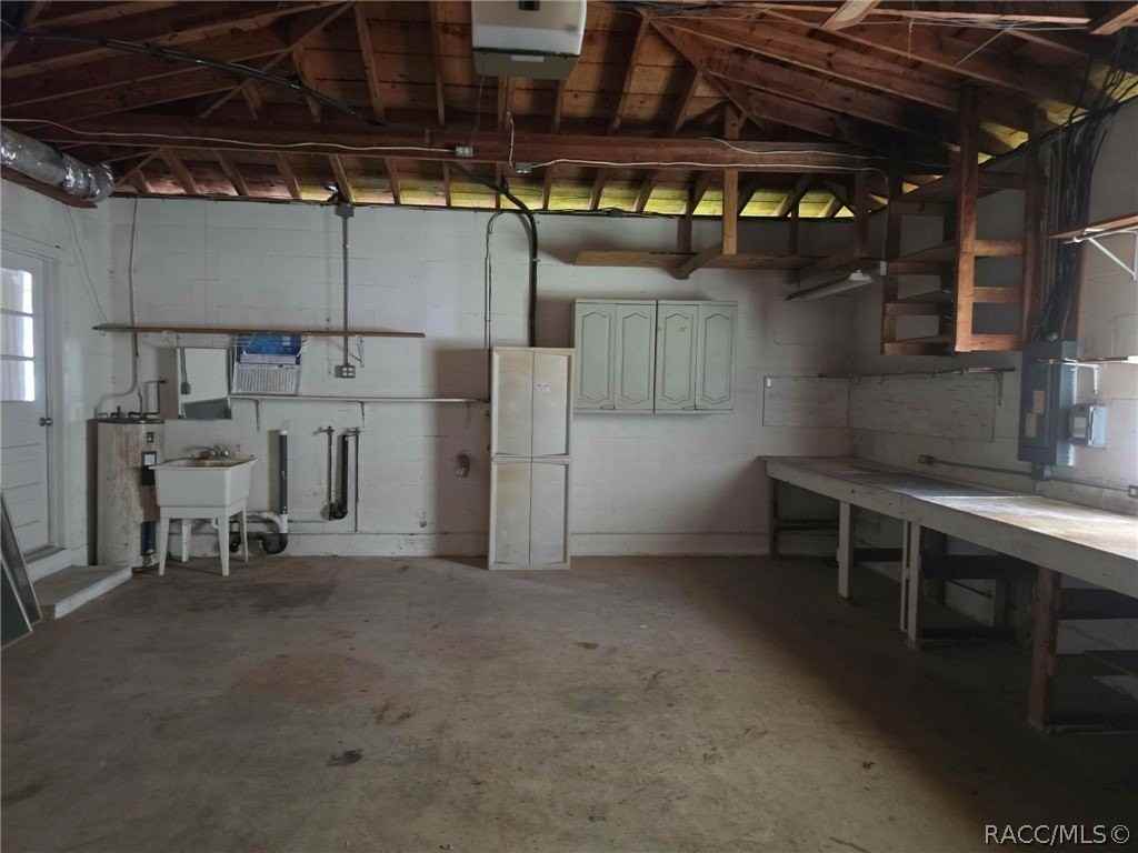 6106 E Calico Ln - Photo 5 of 13