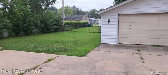 30525 Cherry Ave - Photo 2 of 13