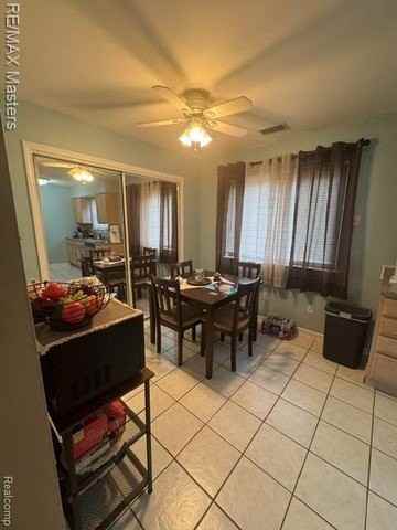 20025 Village Green Ct - Photo 6 of 17