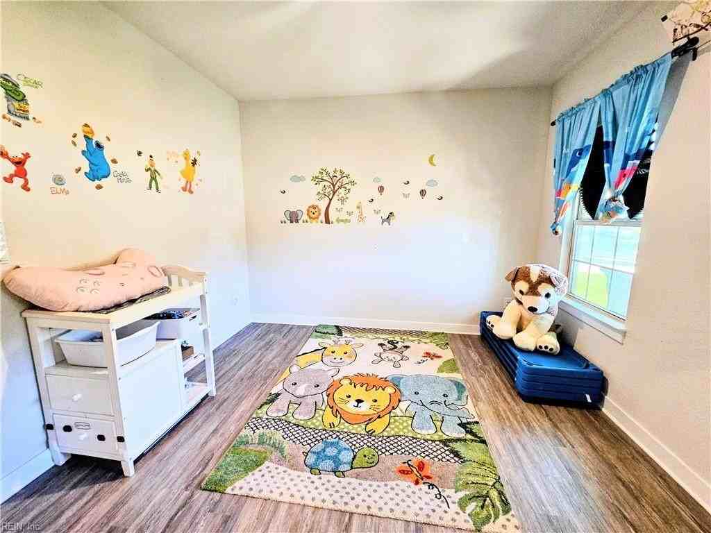 229 Republic Ln - Photo 2 of 32