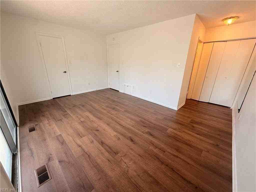 5964 Margate Ave - Photo 5 of 14