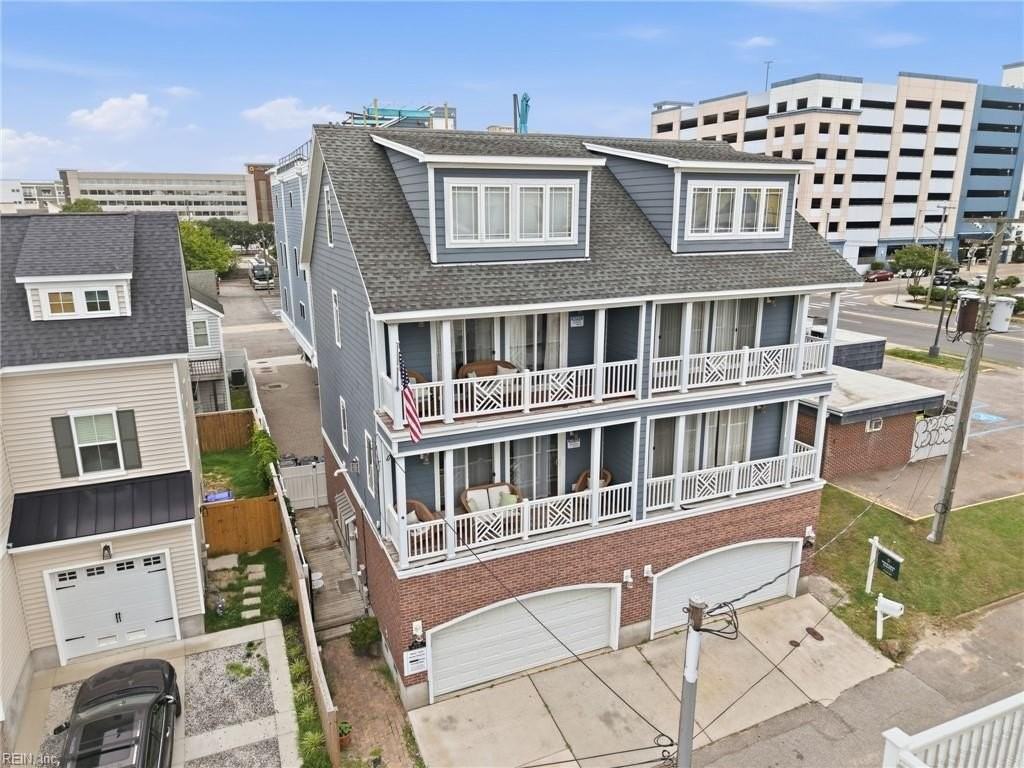 304 26.5 Street #B - Photo 4 of 49