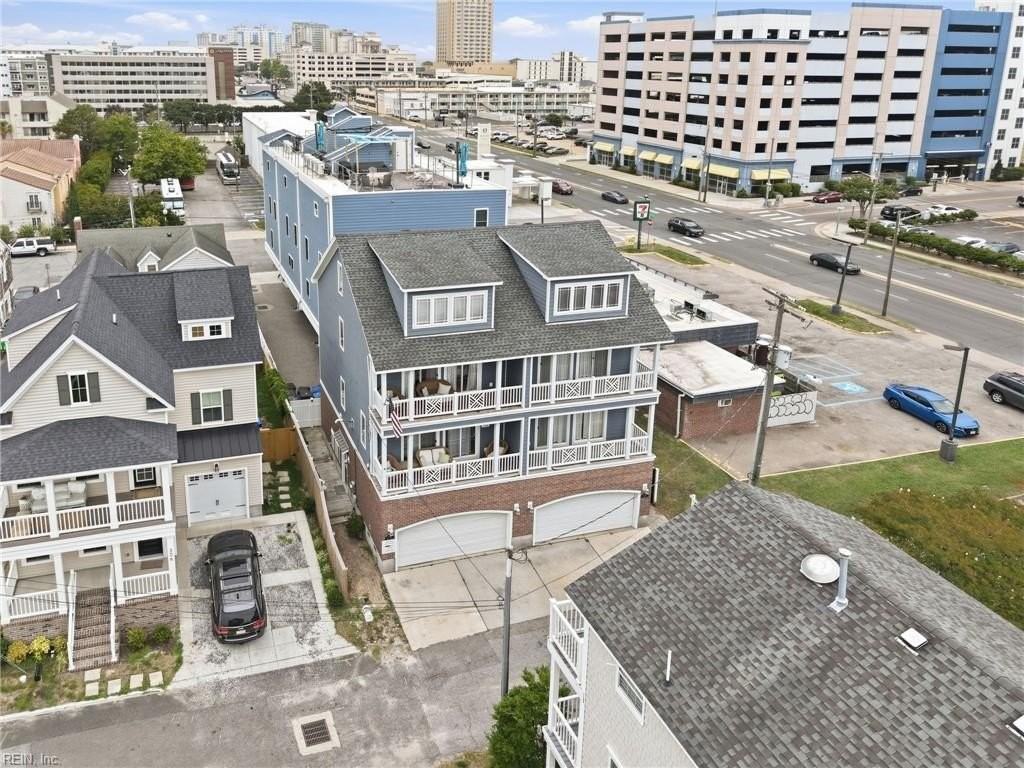 304 26.5 Street #B - Photo 5 of 49