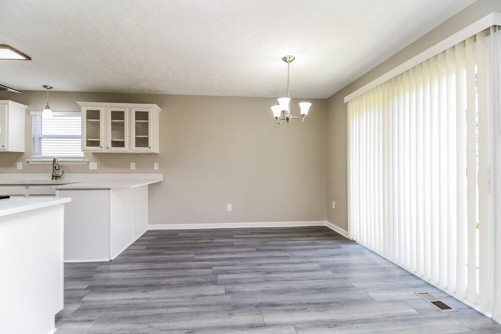 648 Ransom Village Way - Photo 6 of 16