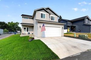 featured image of 1217 N Walnut Ln
