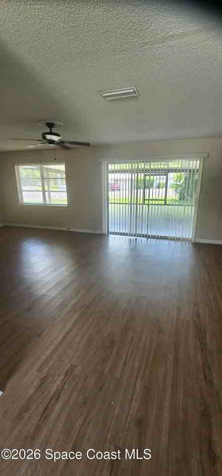 1003 Coronado Dr - Photo 6 of 19