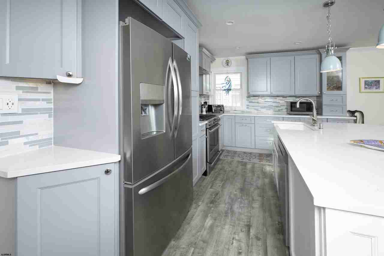 220 N 35th Ave - Photo 5 of 31
