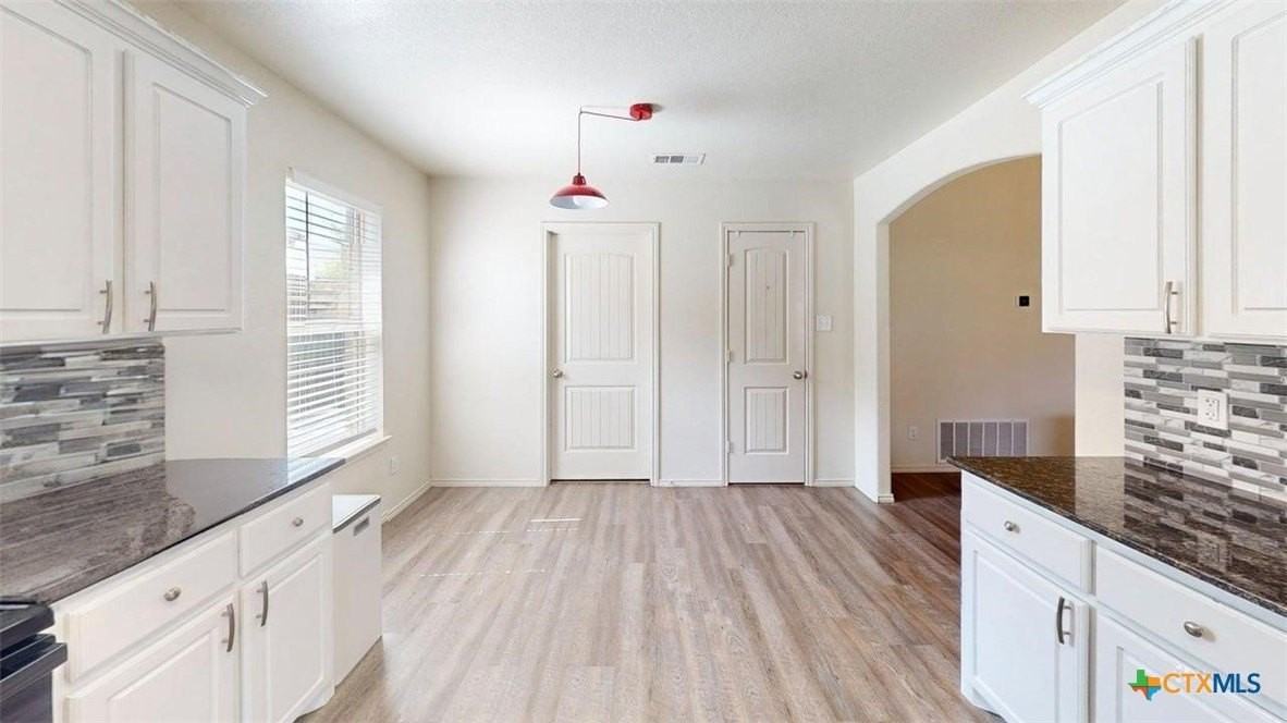 2703 Tara Dr - Photo 5 of 21