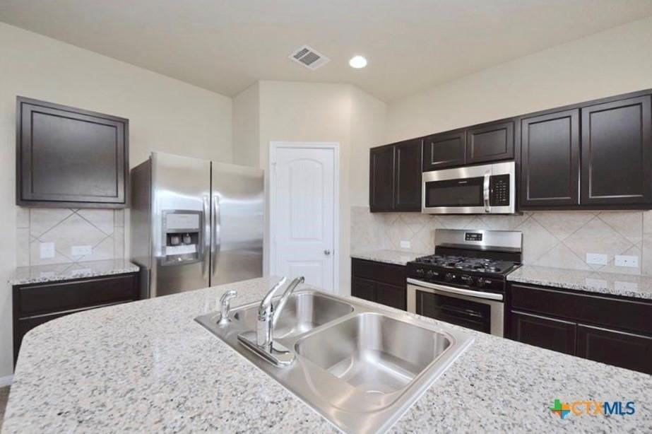 1416 Fort Dessau Rd - Photo 7 of 32