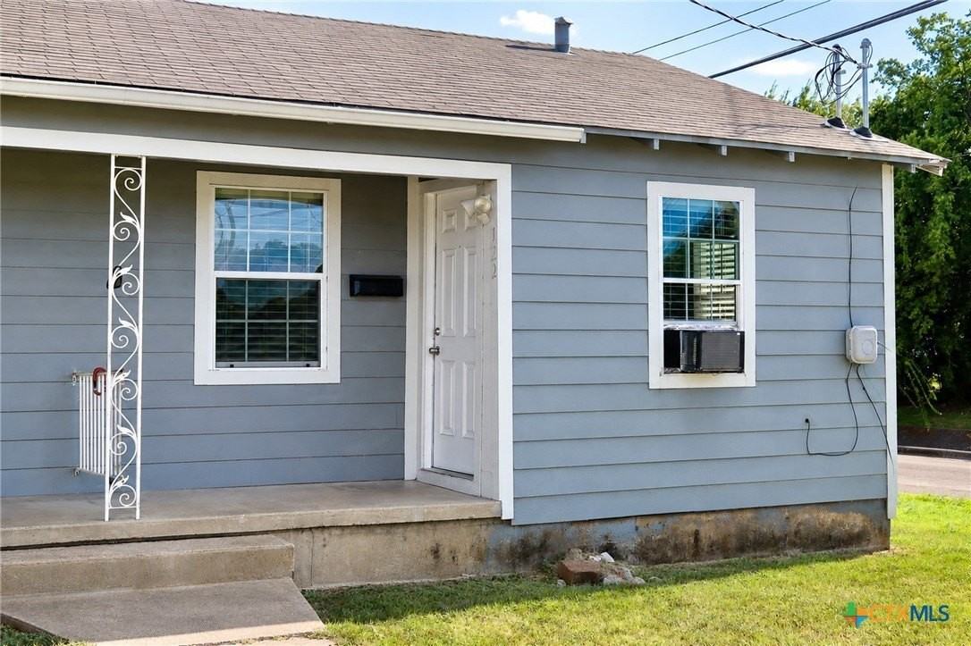 122 W Avenue A - Photo 2 of 15