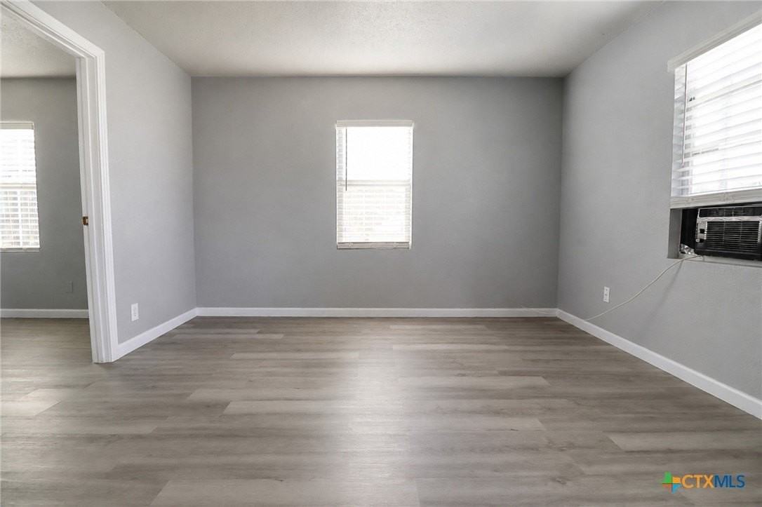 122 W Avenue A - Photo 6 of 15