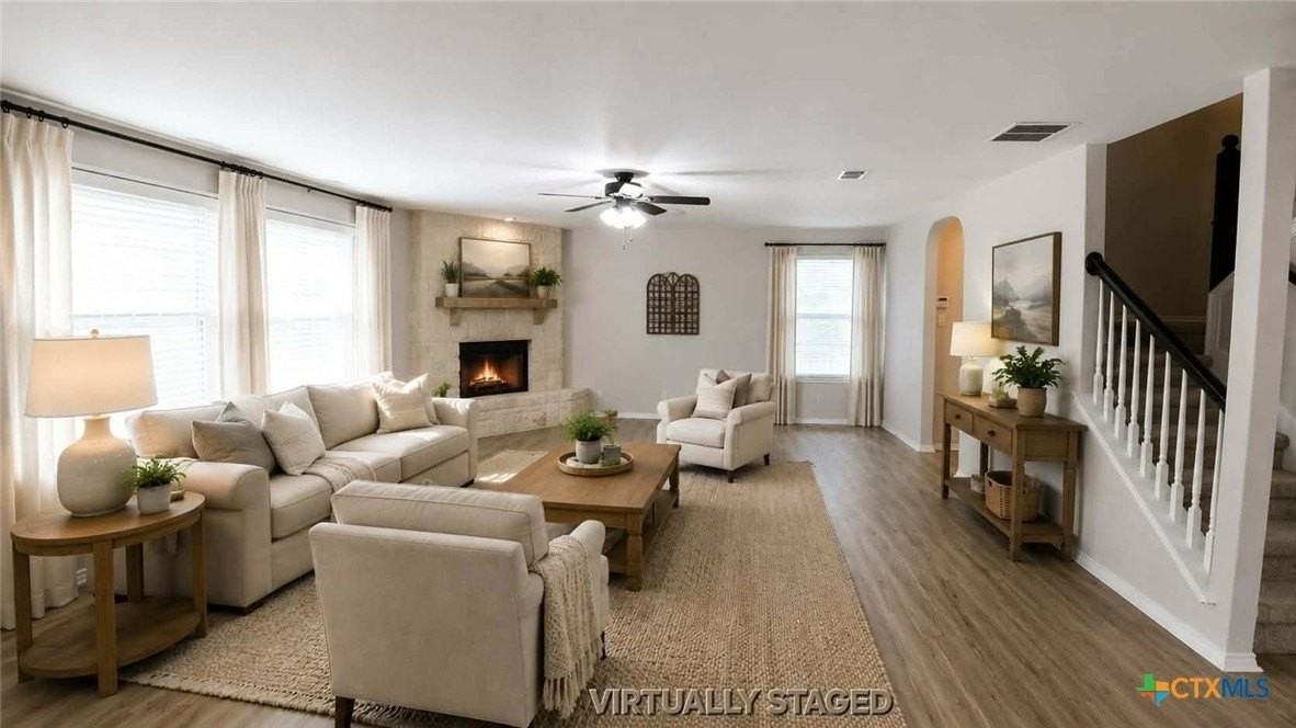 2410 Fayette Dr - Photo 3 of 24