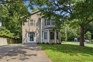 2 Lafayette Dr - Photo 1 of 1