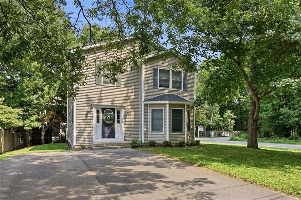 2 Lafayette Dr - Photo 2 of 34