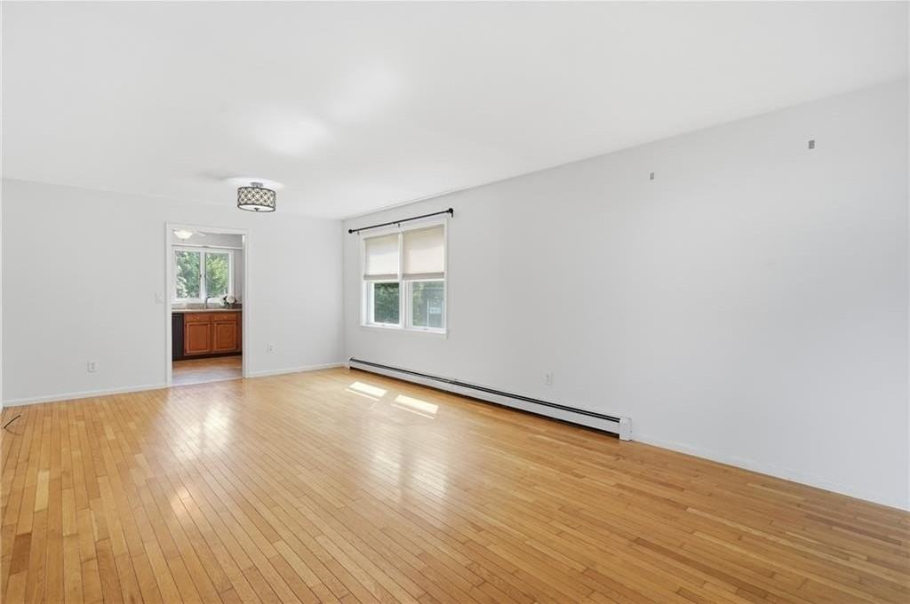2 Lafayette Dr - Photo 6 of 34