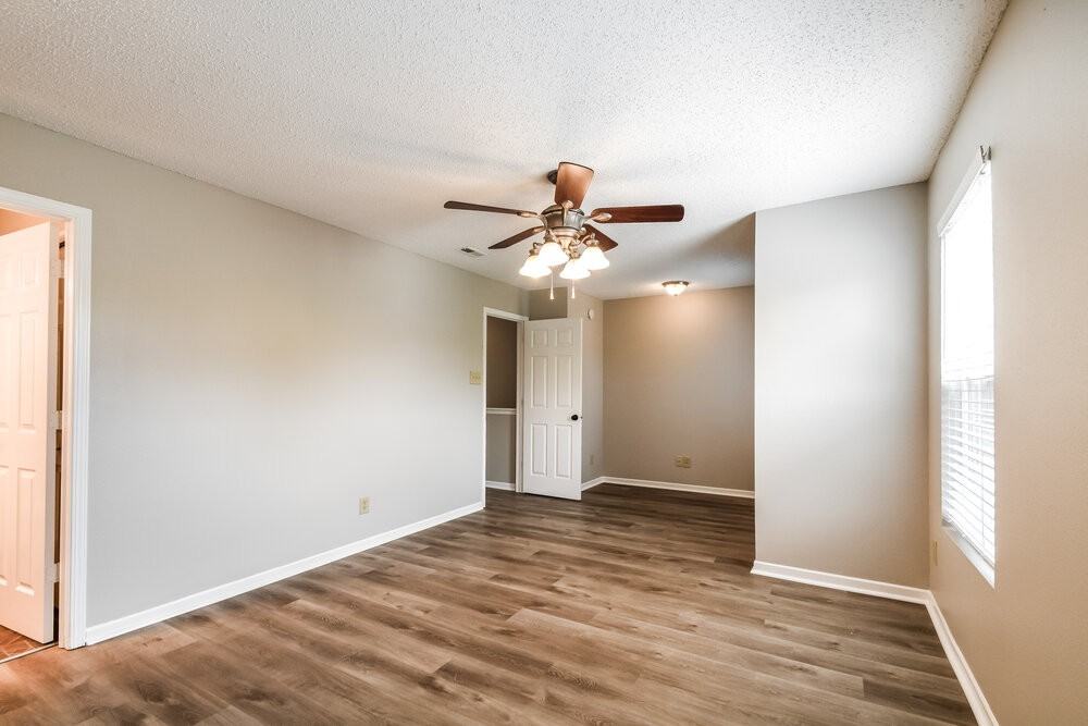 14390 Black Farm Dr - Photo 6 of 18