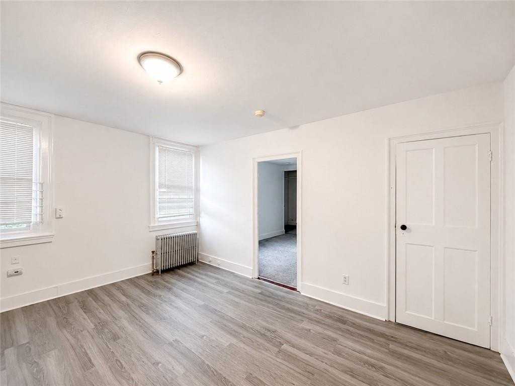 17 Thayer St #2 - Photo 2 of 10
