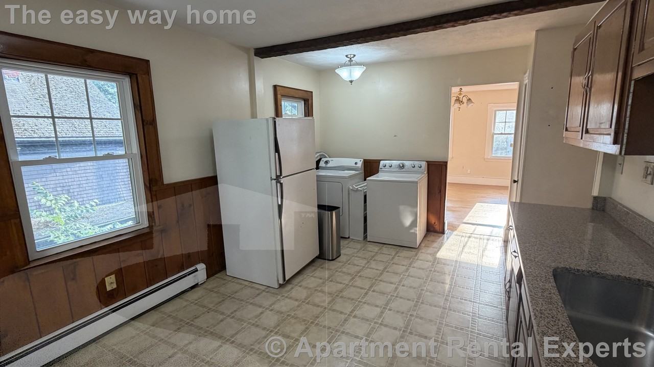 125 Allston St - Photo 3 of 14