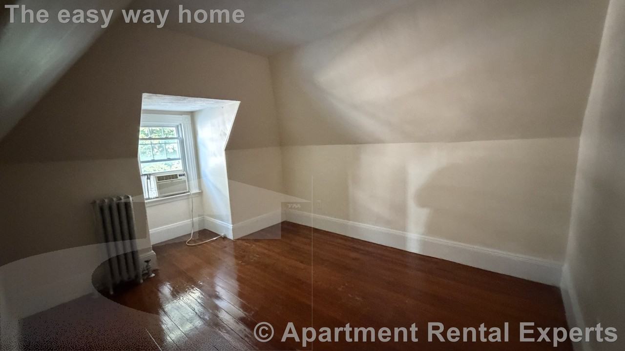 125 Allston St - Photo 7 of 14