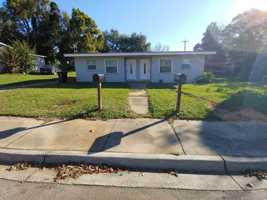 featured image of 2351 Keith St