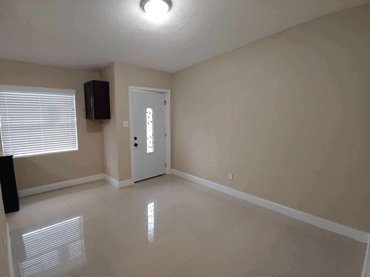 2351 Keith St - Photo 2 of 11