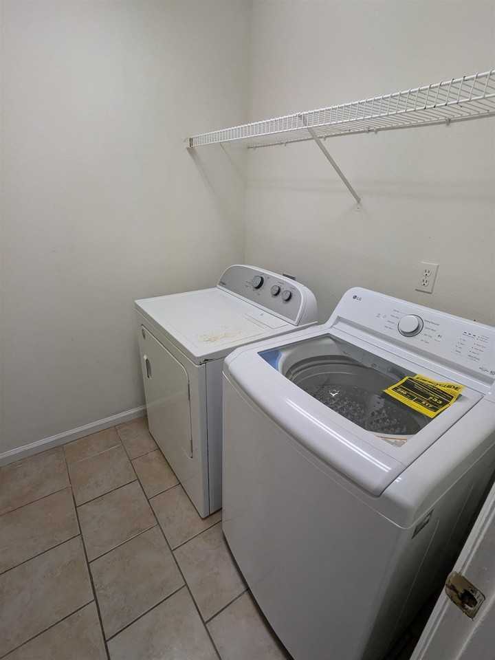 3100 Dunkeld Ct - Photo 5 of 19