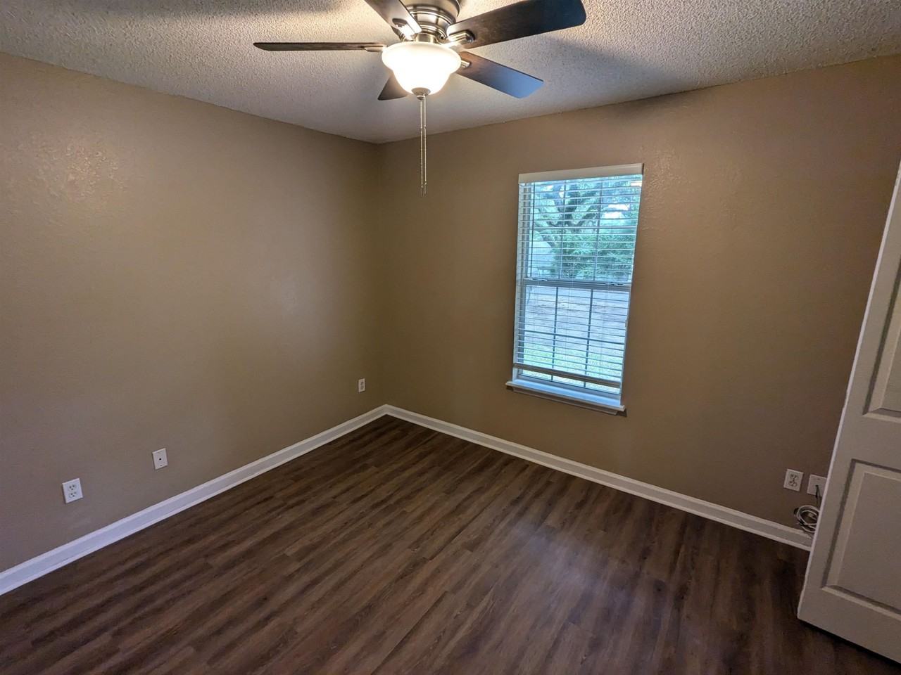 3100 Dunkeld Ct - Photo 6 of 19