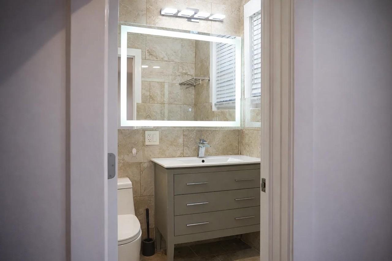 1633 Kalmia Rd Nw - Photo 6 of 14