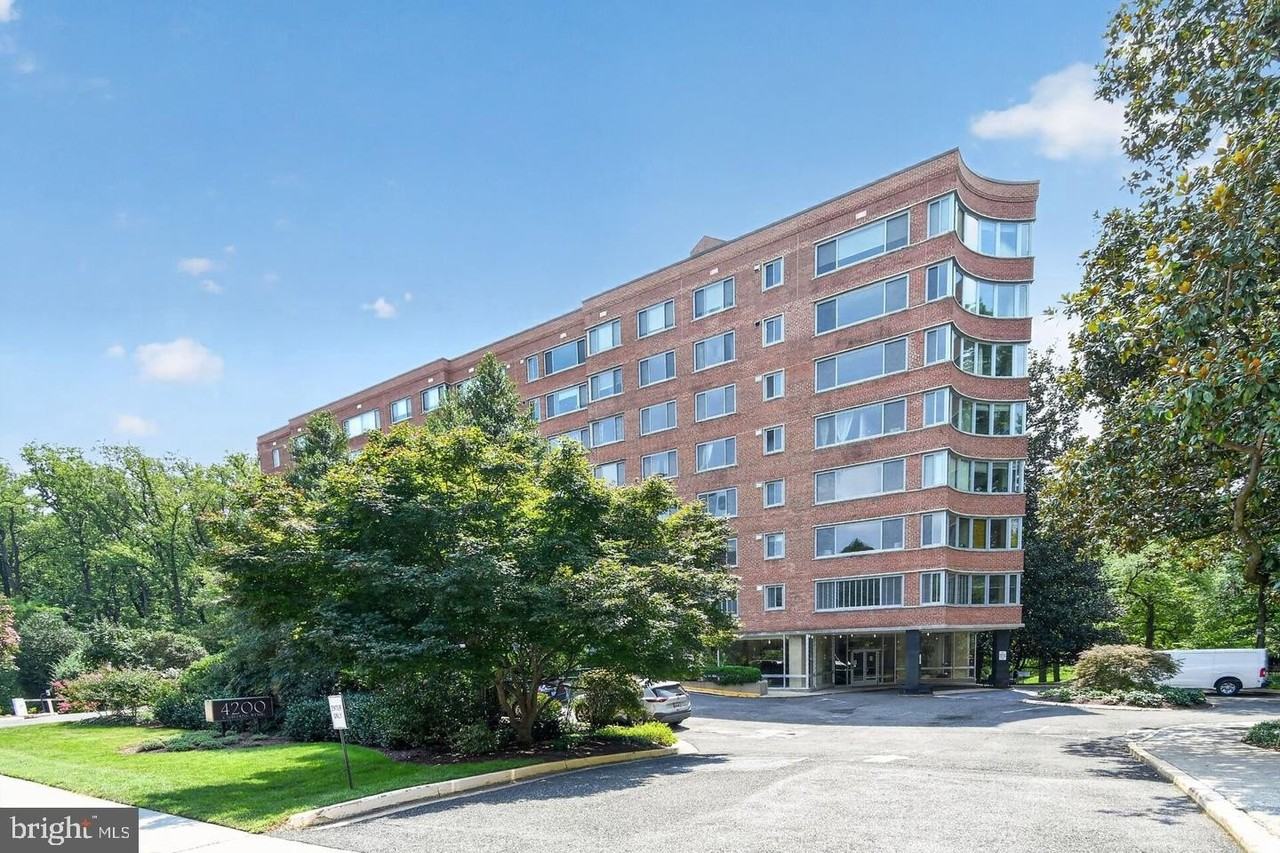 4200 Cathedral Ave Nw #312A - Photo 2 of 13