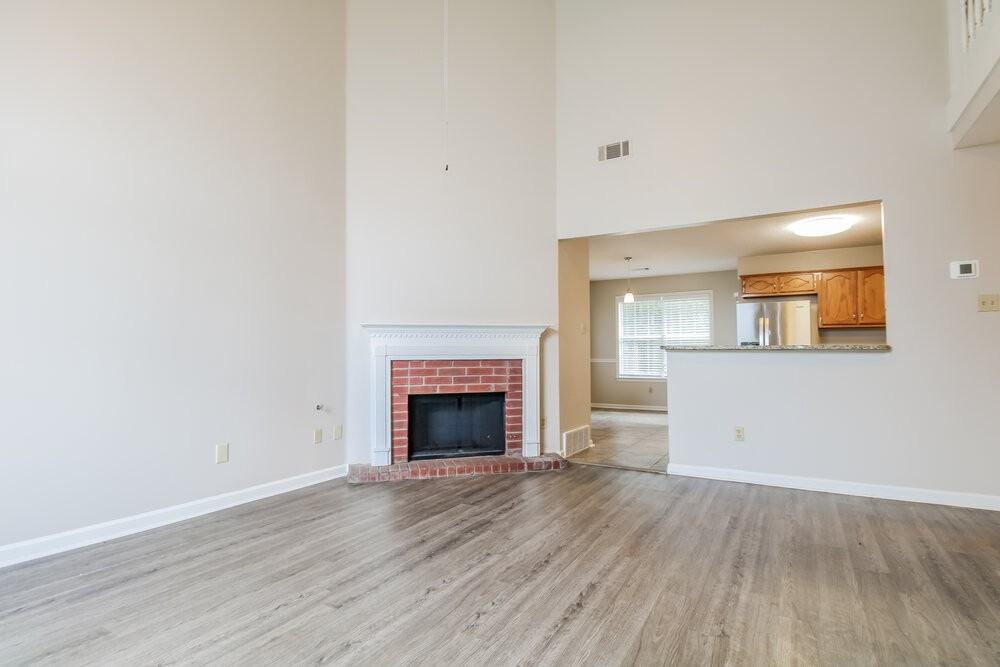 2362 Oak Springs Dr - Photo 4 of 17