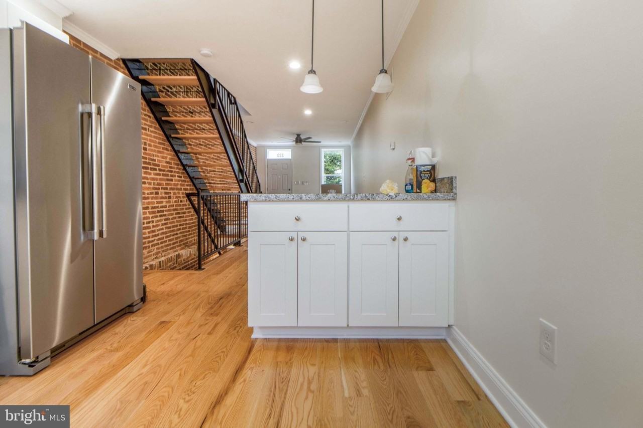 333 S Conkling St - Photo 6 of 34