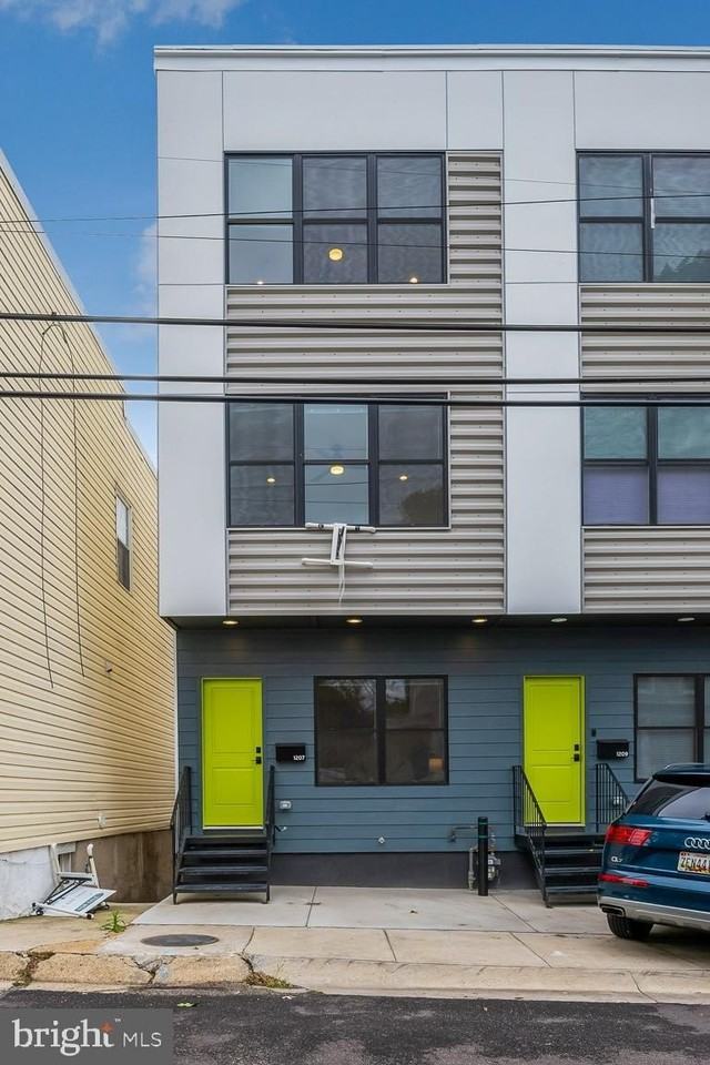 1207 Dellwood Ave - Photo 2 of 35