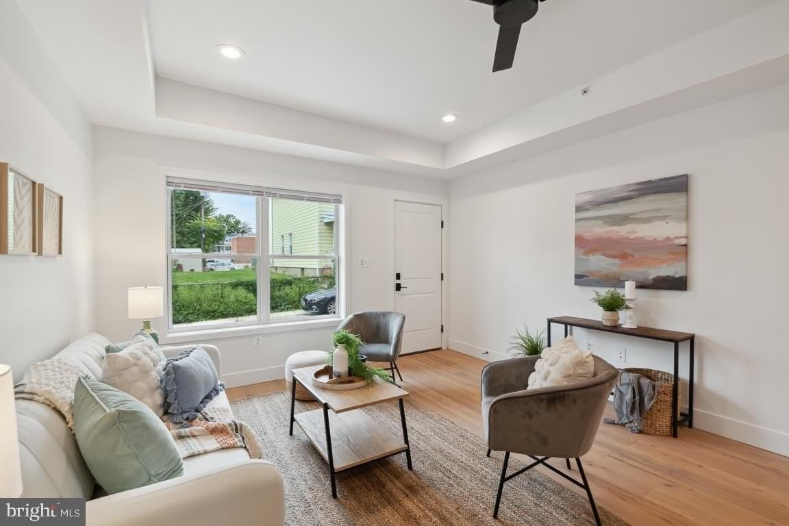 1207 Dellwood Ave - Photo 6 of 35