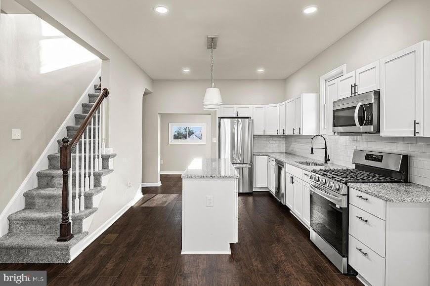 3909 Fleetwood Ave - Photo 5 of 20