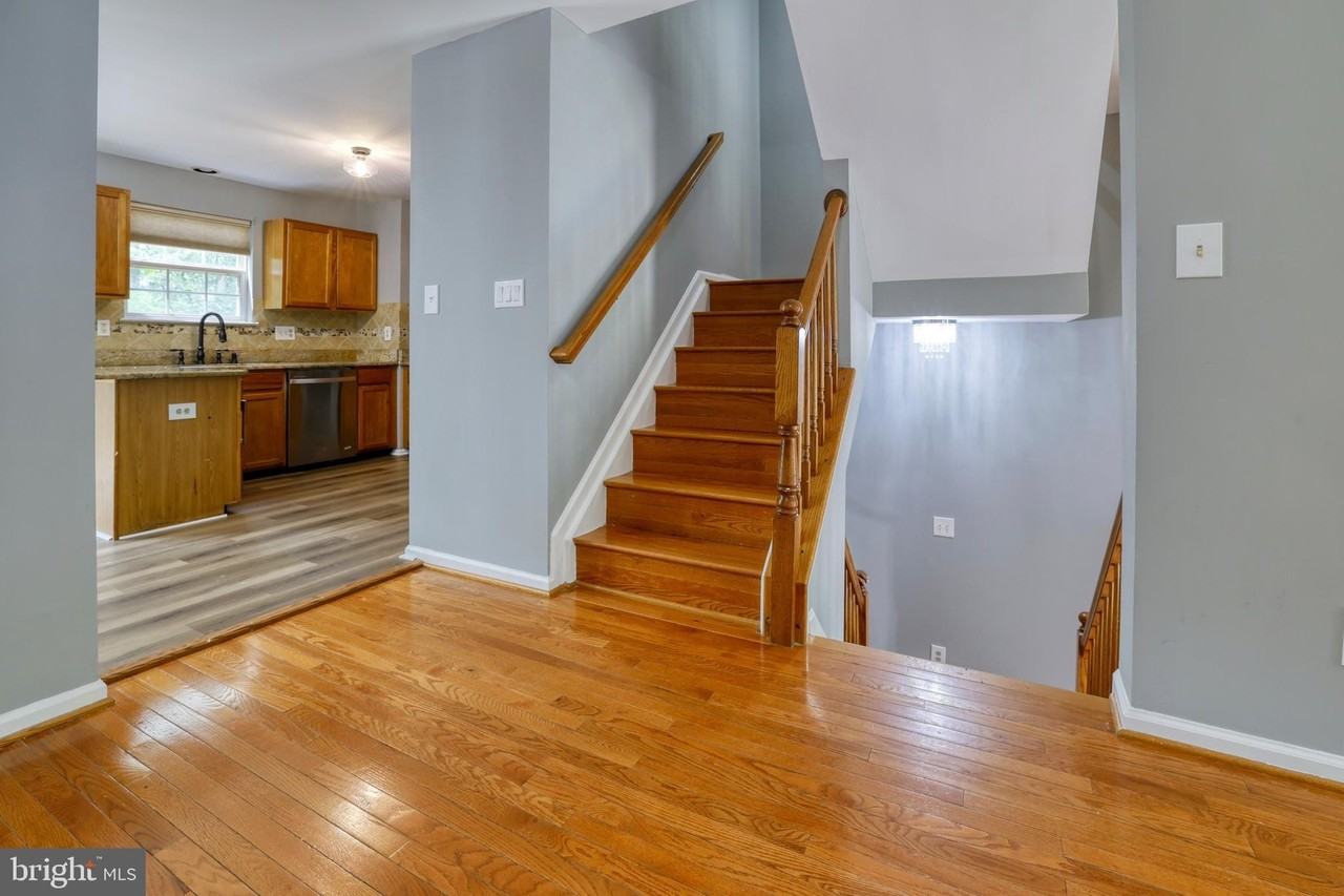 30 Flaxleaf Ct - Photo 6 of 27