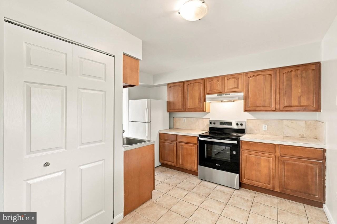 7138 Talisman Ln - Photo 2 of 24