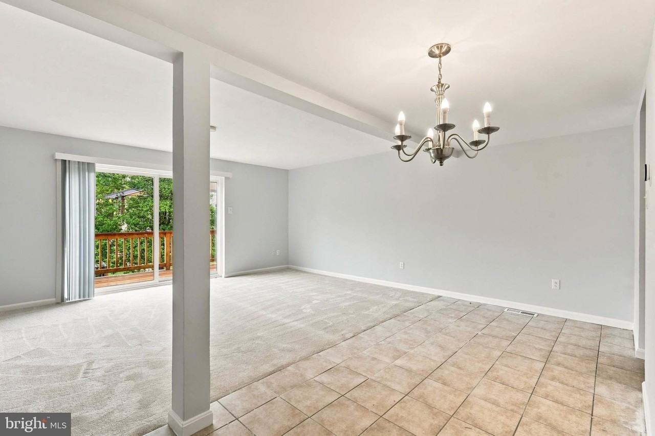 7138 Talisman Ln - Photo 7 of 24