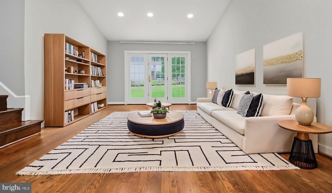 11419 Lund Pl - Photo 3 of 31
