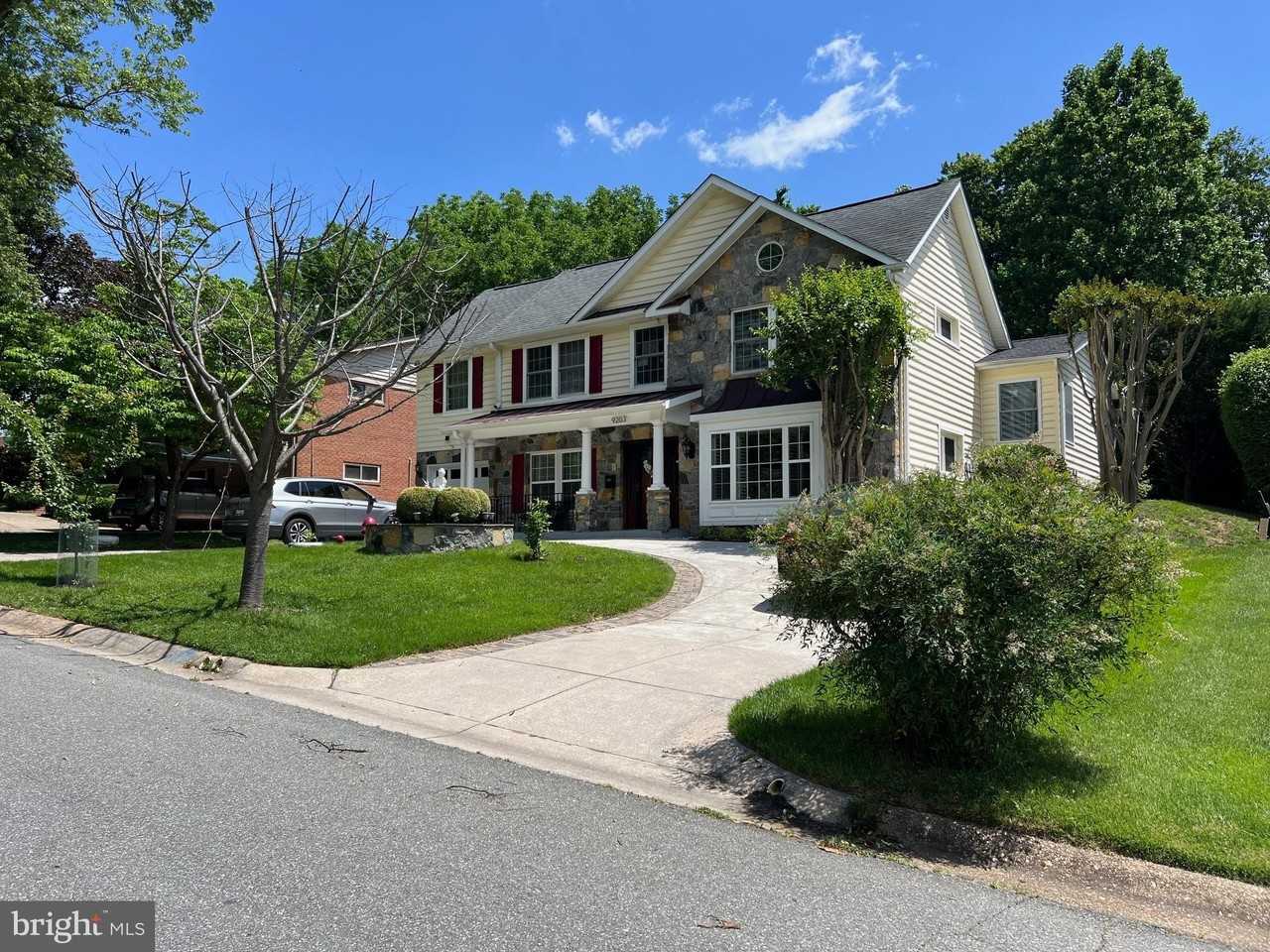 9203 Cedarcrest Dr - Photo 2 of 50