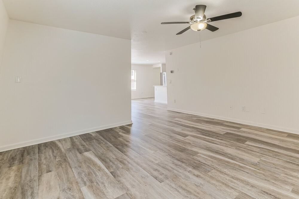 2361 E 35th Ave - Photo 4 of 17