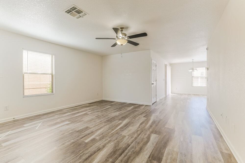 2361 E 35th Ave - Photo 5 of 17