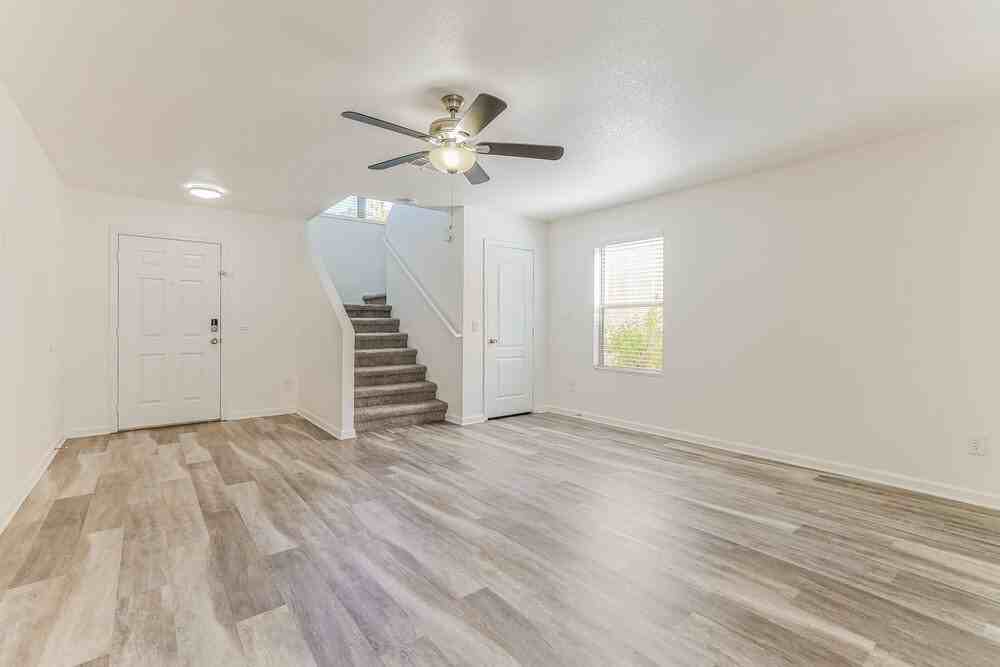 2361 E 35th Ave - Photo 6 of 17